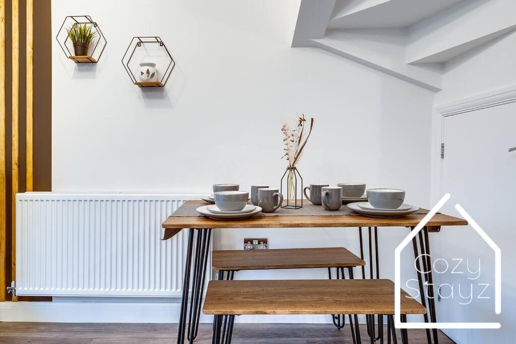 Newly Stunning City Centre Home By Cozy Stayz Birmingham Exteriör bild